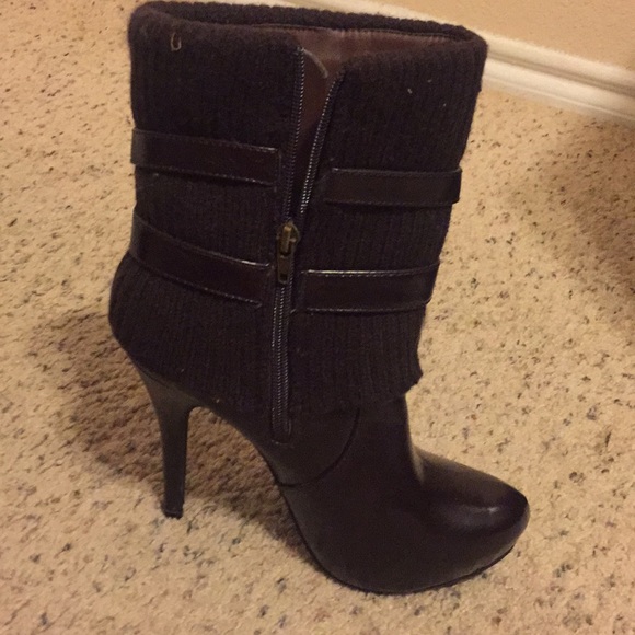 Boots - Picture 2 of 3